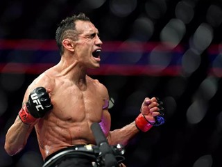 Keď Tony Ferguson naposledy prehral, Cejudo a Usman nemali na konte ani jeden profi zápas!