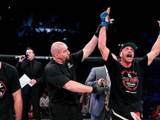 Bellator 223: Lovato Jr. obral Mousasiho o opasok!