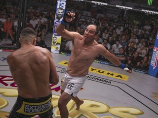 Virgil Zwicker je v kalifornskej väzbe, pri zatýkaní kládol odpor