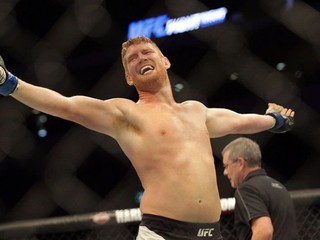 Sam Alvey sa oprel do Marca Goddarda: Postarám sa o to, aby už ďalšie moje zápasy nerozhodoval