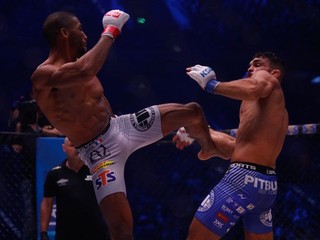 KSW 52: Askham prekazil návrat Khalidova, Buchinger neuspel