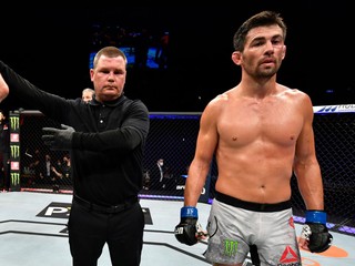 Dominick Cruz sa sťažuje na rozhodcu: Smrdel ako alkohol a cigarety