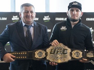 Khabibov otec prekonal infarkt, príčinou je Covid-19