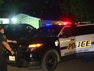 Muž v USA postrelil 8 ľudí a kričal, že je „bojovník z UFC"