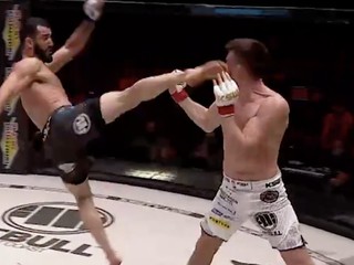 KSW 55: Khalidov „strihol“ fenomenálne KO | VIDEO
