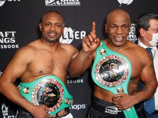 Oznámili výsledky dopingových testov exhibície Tyson vs. Jones Jr.