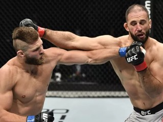 Procházka už pozná nový termín zápasu s Reyesom