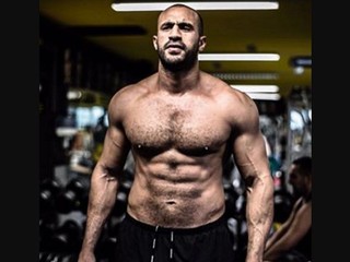 BREAKING: Badr Hari ide naspäť do väzenia!