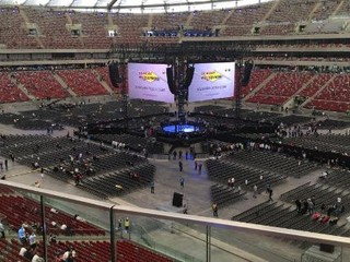 Je to na divákoch (komentár)