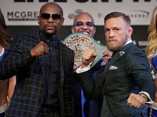 Opasok z kože aligátora, ale aj pokojná atmosféra. Taká bola tlačová konferencia pred duelom McGregor vs. Mayweather