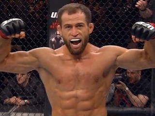 Víťazstvá Bahadurzadu či Mairbeka Taisumova, ktorý následne poslal odkaz Natovi Diazovi: Húli priveľa trávy