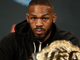 ´B´ vzorka Jona Jonesa taktiež pozitívna na steroidy