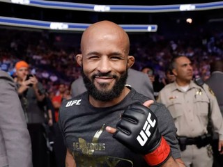 Submission roka? Demetrious Johnson vo veľkom štýle prekonal Silvov rekord!