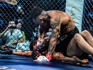 Promotéri, neriskujte zdravie bojovníkov! (komentár)