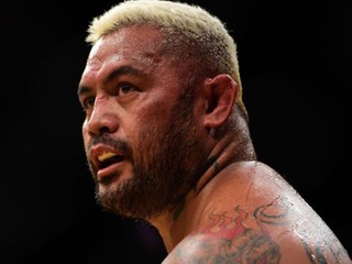 UFC má ´obavy o zdravie´ Marka Hunta, ktorého v Sydney nahradí Werdum. Hunt však protestuje