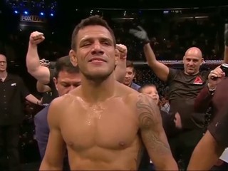 „Nebojoval si srdcom!“ Odkazuje Conorovi Rafael dos Anjos