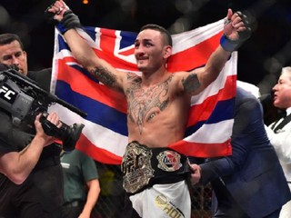 Kto sa po zranení Edgara postaví Hollowayovi?