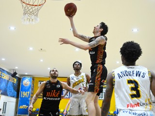 Grant Sitton z BC Prievidza vyrovnal v totálnom závere.