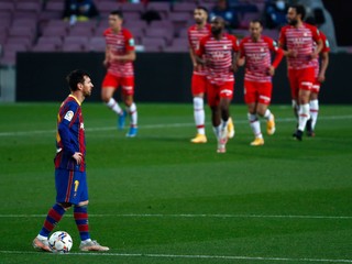 Lionel Messi v zápase proti Granade. 