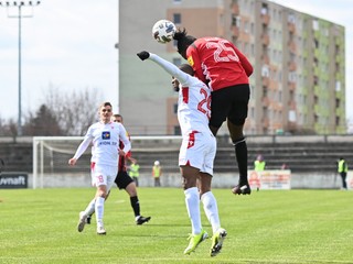 Momentka z pohárového zápasu Trnava - Trenčín