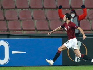 Dávid Hancko v drese AC Sparta Praha.