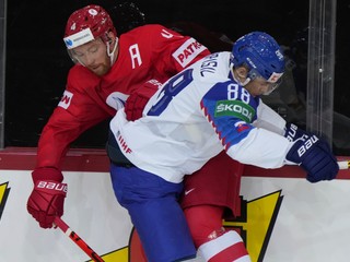 Kristián Pospíšil v zápase proti Rusku na MS v hokeji 2021.