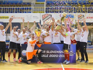 Futsalisti Lučenca obhájili majstrovský titul.