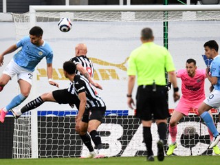 Zápas Newcastle United a Manchester City.