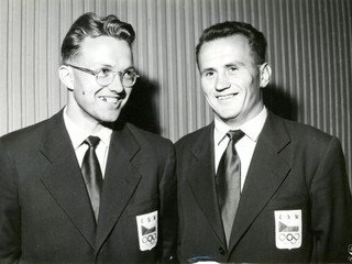František Reich (vľavo) a kolega z dvojskifu Albert Krajmer pred OH 1956 v Melbourne.
