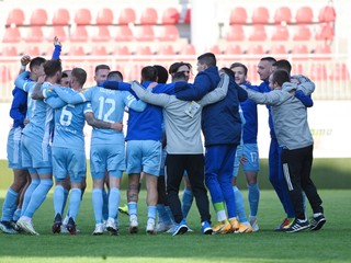 Futbalisti ŠK Slovan Bratislava sa radujú po zisku majstrovského titulu vo Fortuna lige.