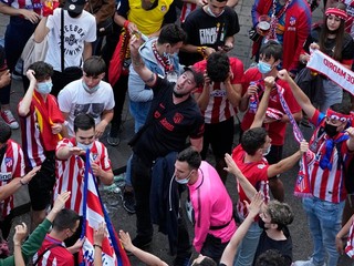 Oslavy sa zmenili na tragédiu. Zomrel iba štrnásťročný fanúšik Atlética Madrid