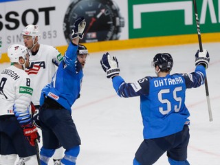 Momentka zo zápasu Fínsko - USA na MS v hokeji 2021.