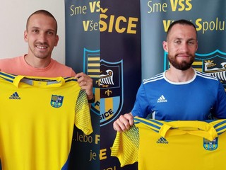 K novým hráčom v kádri FC Košice patria Dávid Guba (vľavo) a Dávid Gallovič.