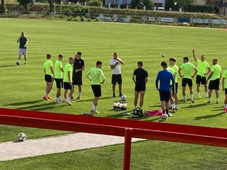 Tréning tímu FC Rohožník so Szilárdom Némethom.
