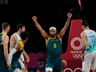 Austrálčan Patty Mills hviezdil v zápase o bronz v basketbale na OH 2020 / 2021 v Tokiu.