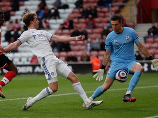 Patrick Bamford (vľavo) v drese Leeds United.