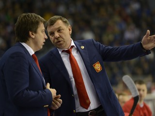 Harijs Vitolinš (vľavo) bol v minulosti asistentom trénera Olega Znaroka pri bieloruskej reprezentácii.