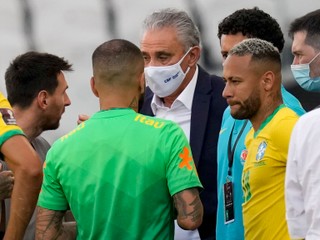 Tréner Tite po prerušení zápasu Brazílie s Argentínou.