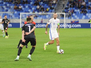 Luka Ivanušec a Marek Hamšík  v zápase kvalifikácie majstrovstiev sveta 2022 Slovensko - Chorvátsko.