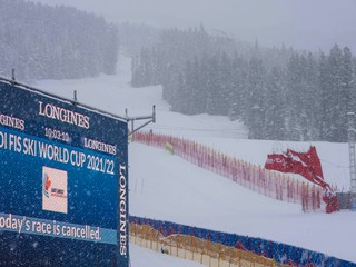 Zrušené preteky v Lake Louise.