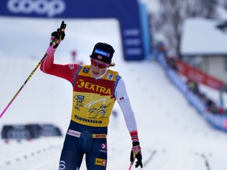 Johannes Hösflot Kläbo je trojnásobný olympijský víťaz.
