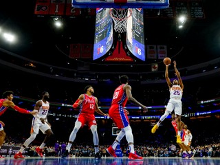 Mikal Bridges z Phoenix Suns.