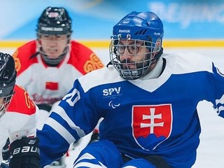 Momentka zo zápasu Slovensko - Čína na zimných paralympijských hrách 2022 v Pekingu.