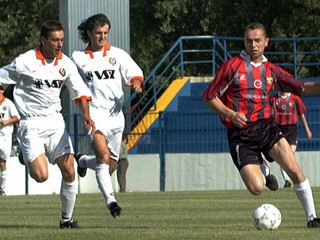 Jaroslav Timko (vpravo) vo finále Slovenského pohára 1998 proti Košiciam.