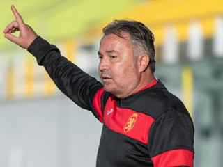 Jasen Petrov. 