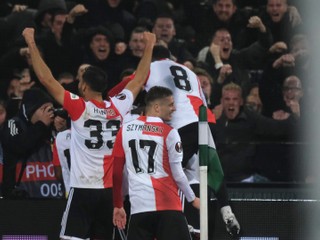 Dávid Hancko a radosť hráčov Feyenoord Rotterdam.