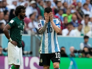 Sklamaný Lionel Messi po prehre so Saudskou Arábiou.