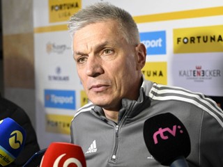 Tréner michalovských futbalistov Norbert Hrnčár.
