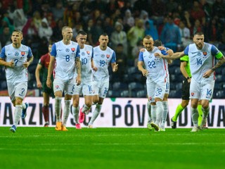 Slovenskí futbalisti v zápase Portugalsko - Slovensko v kvalifikácii EURO 2024.