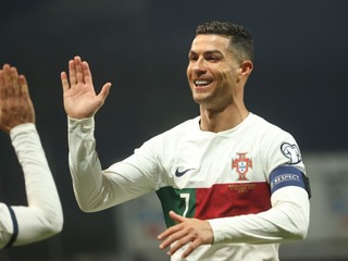 Cristiano Ronaldo v drese Portugalska